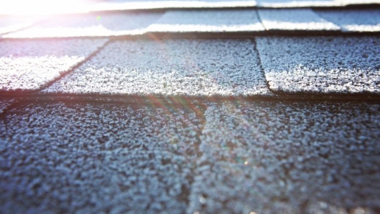 Top 5 Roofing Tips To Help Your Roof in Ann Arbor Michigan Survive Winter