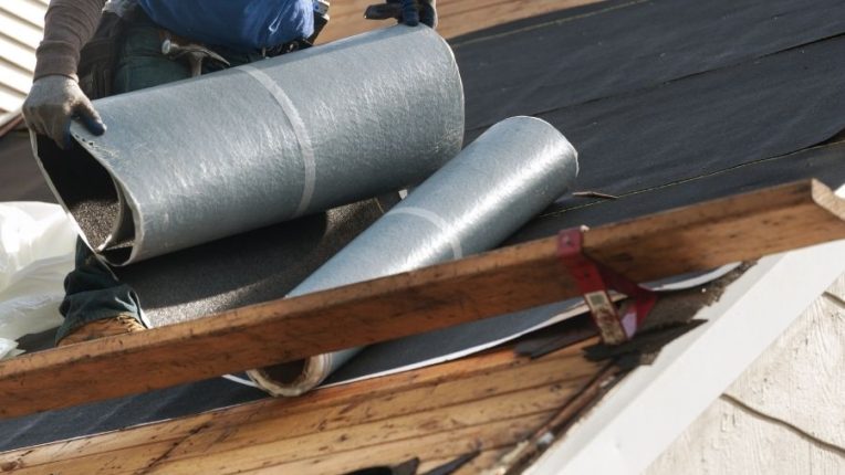 Is It Time For a Roof Replacement in Canton Michigan for Your Home?